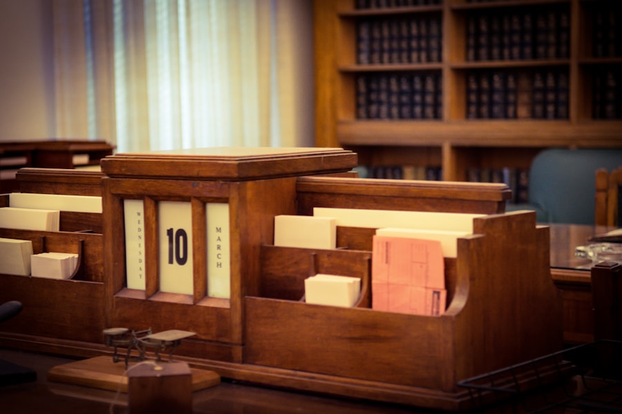 Photo Courtroom illustration