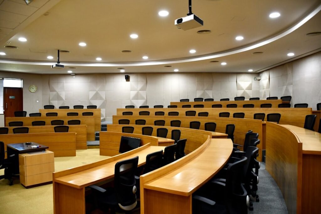 Photo Courtroom illustration